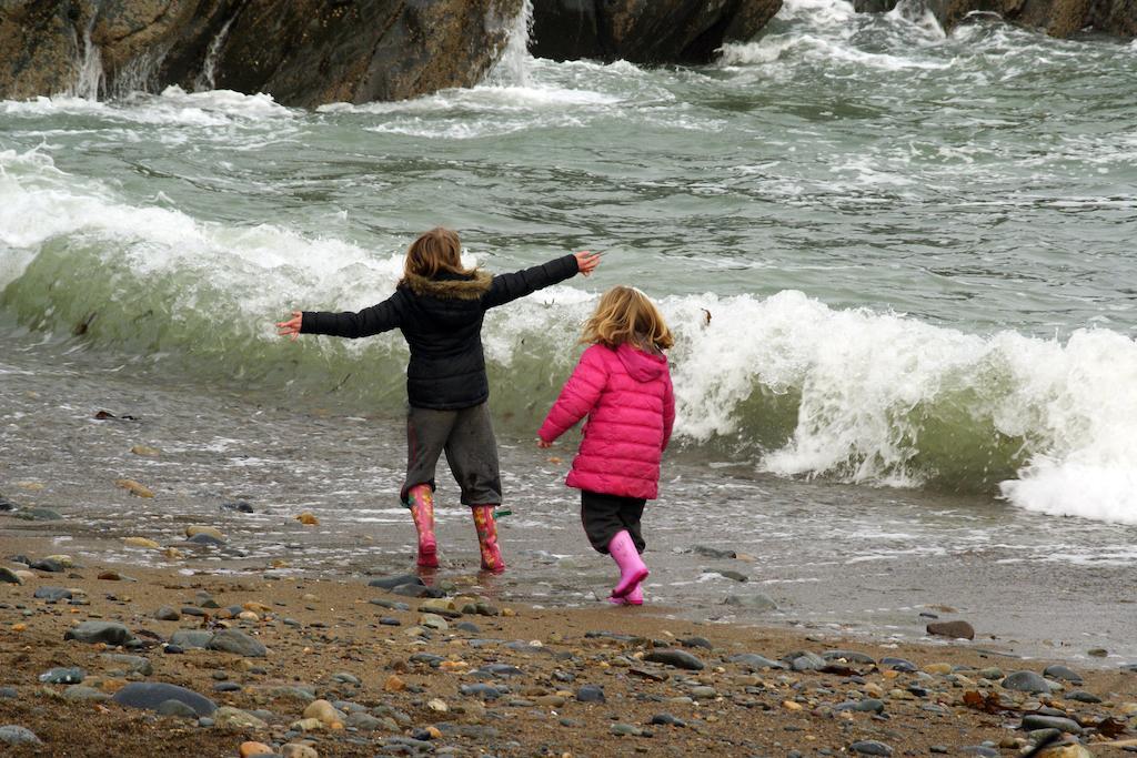 Beach Haven Holiday Hostel Tramore Exteriör bild